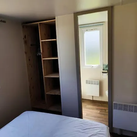 3 à La Haye Hébergement de vacances Saint-Symphorien-le-Valois